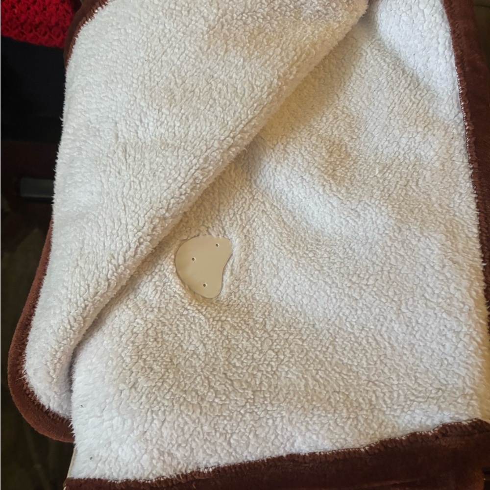 intritek  Electric Throw Blanket - Picture 4 of 6